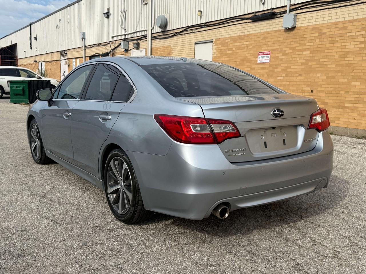 2017 Subaru Legacy No Accidents l Limited l 2.5i l Eyesight l AWD l Photo3