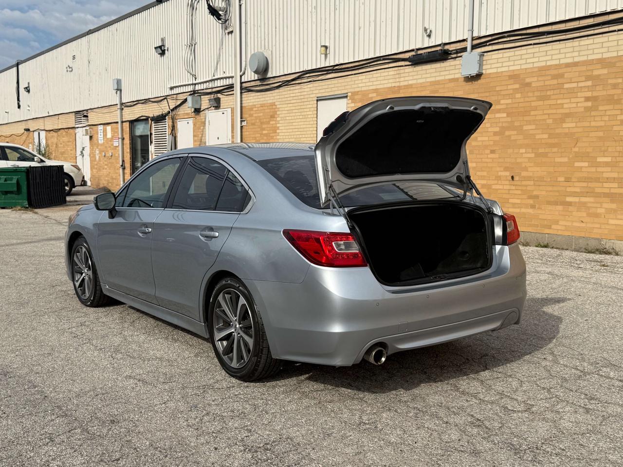 2017 Subaru Legacy No Accidents l Limited l 2.5i l Eyesight l AWD l Photo