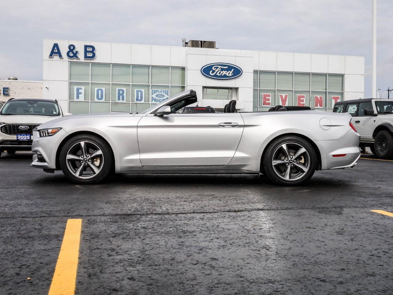 2017 Ford Mustang V6 2dr Convertible Photo