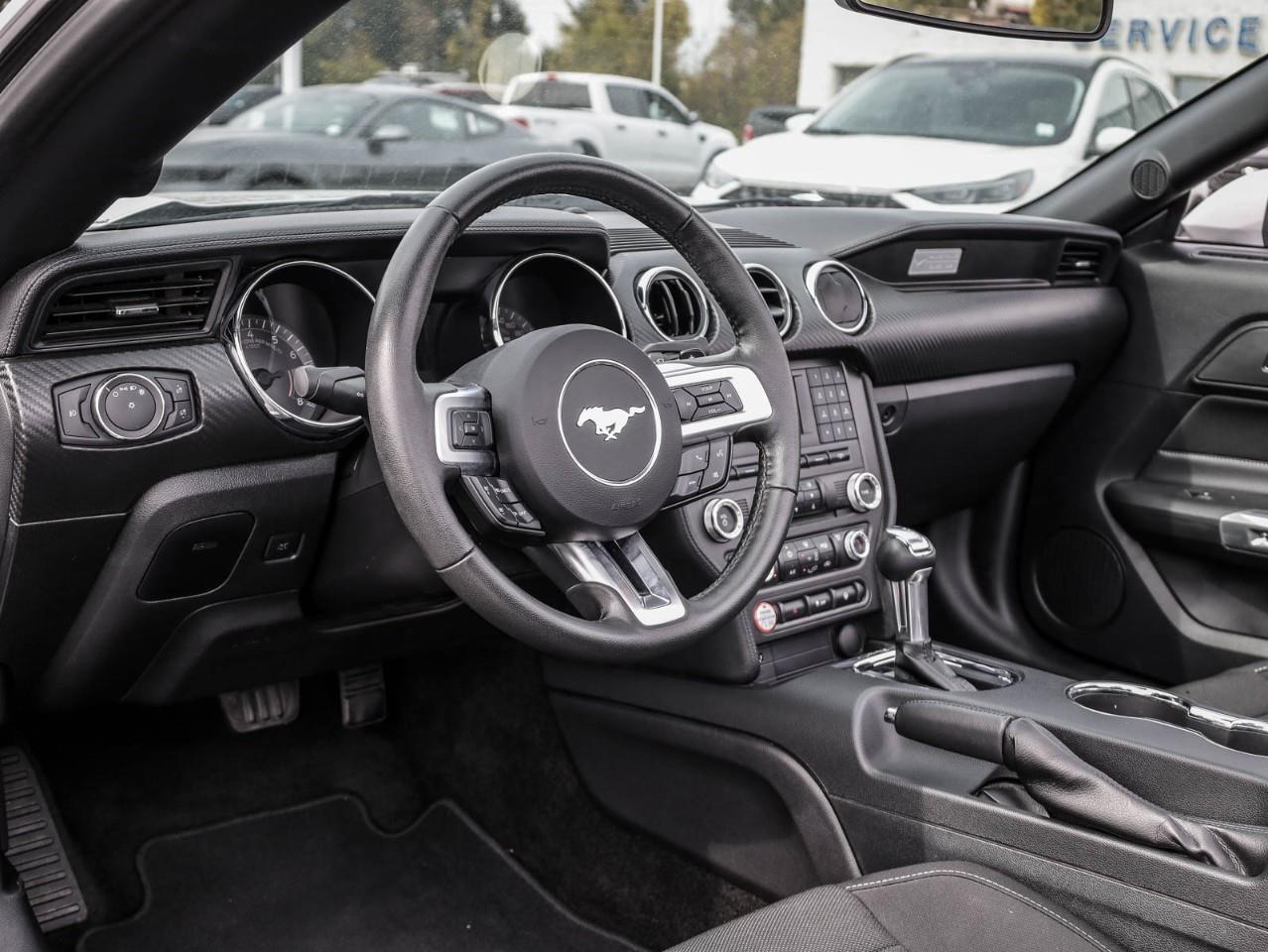 2017 Ford Mustang V6 2dr Convertible Photo