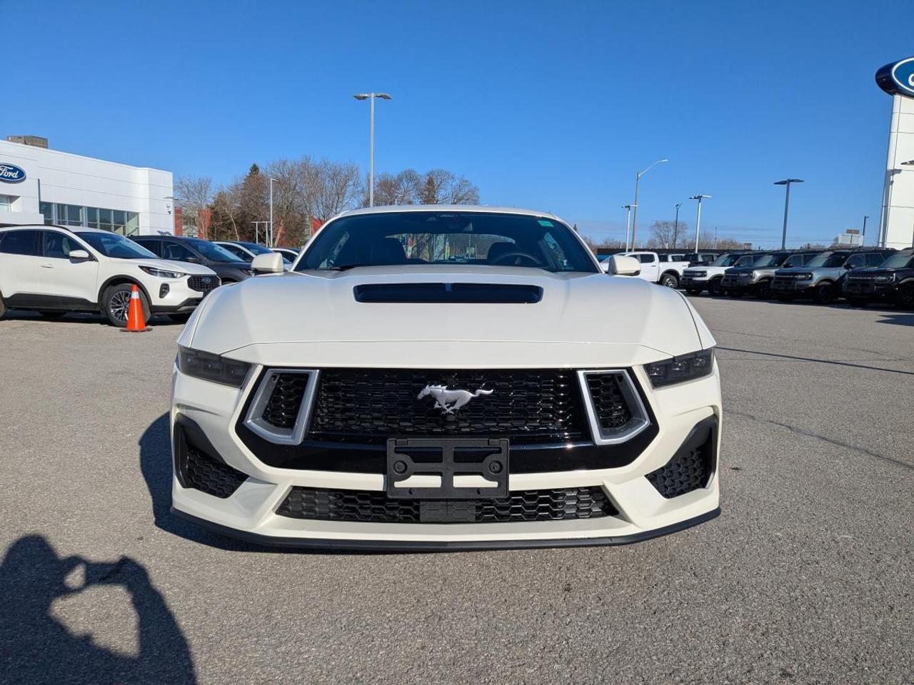 2025 Ford Mustang  Photo5