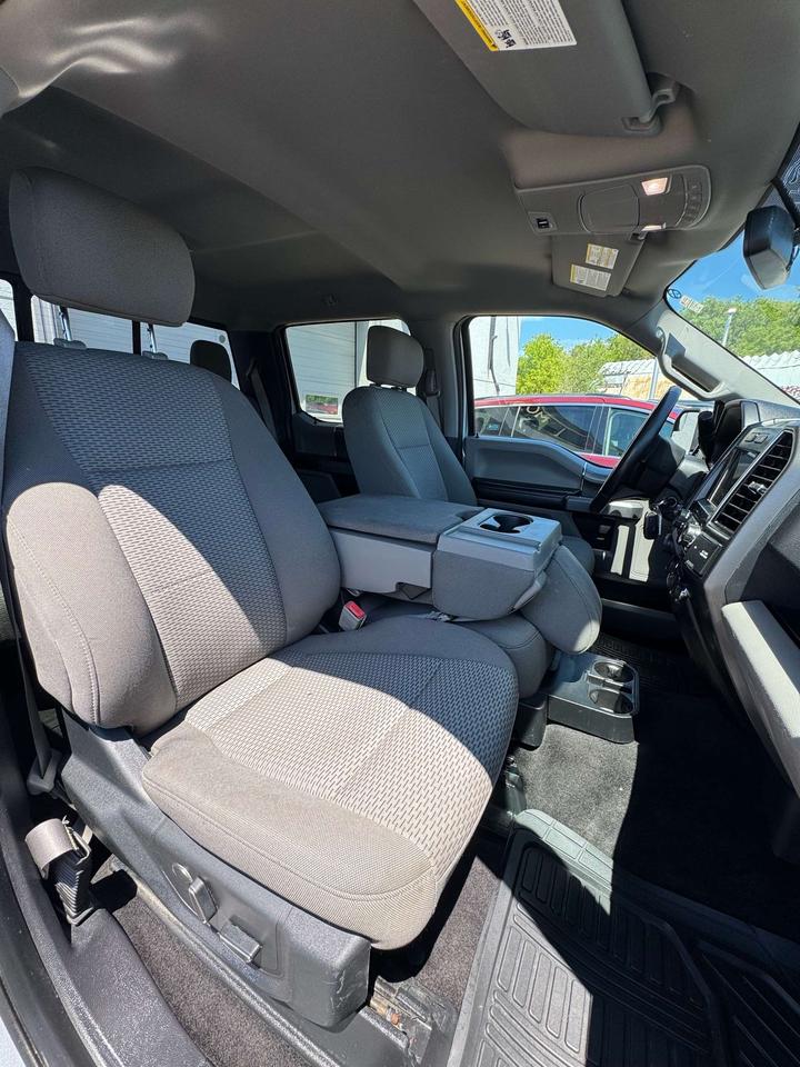 2018 Ford F-150 XLT 4WD SuperCrew 5.5' Box Photo