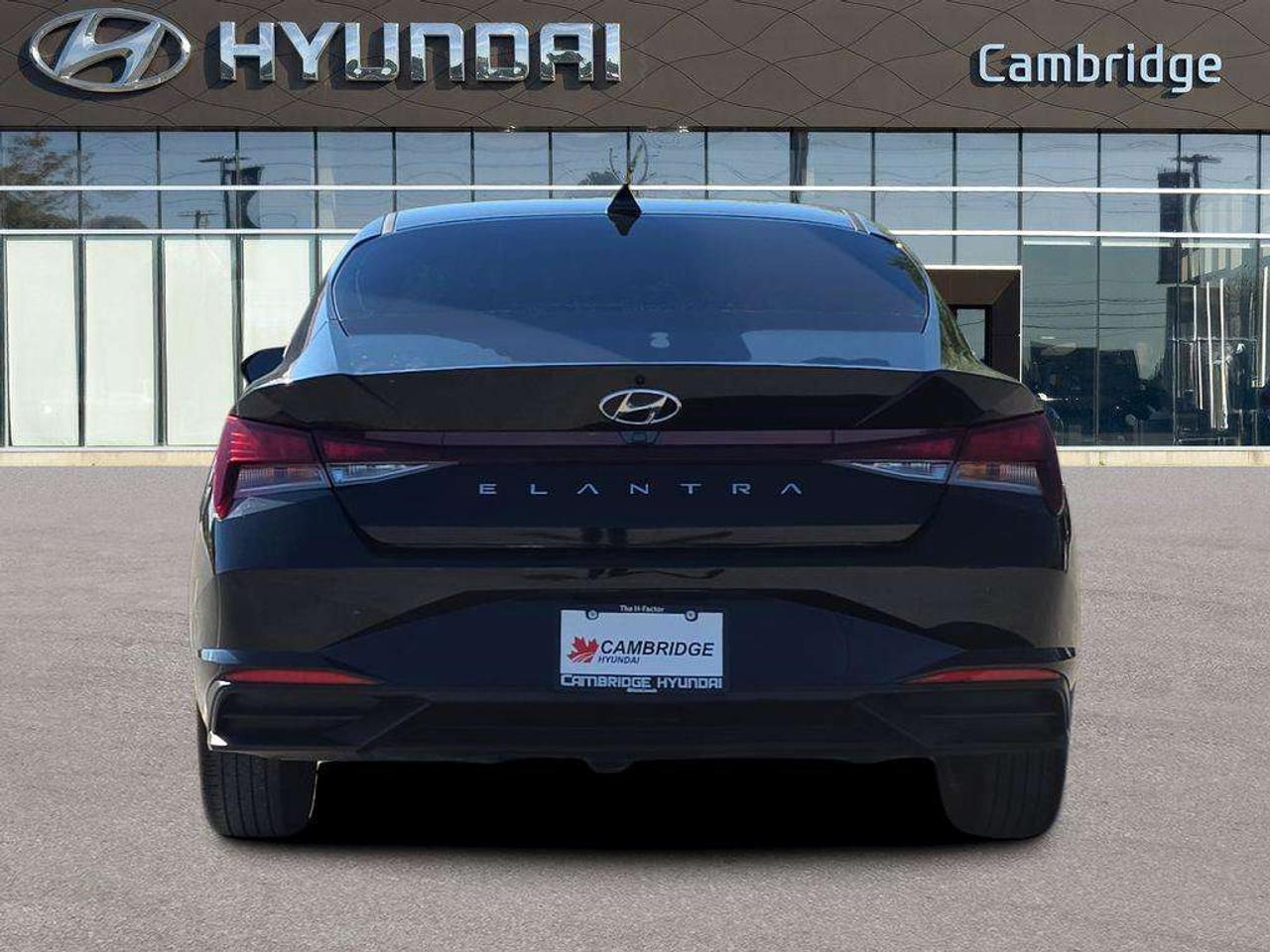 2021 Hyundai Elantra Preferred Sun Tech   NO ACCIDENTS 1 OWNER 5.7L/100KM Photo
