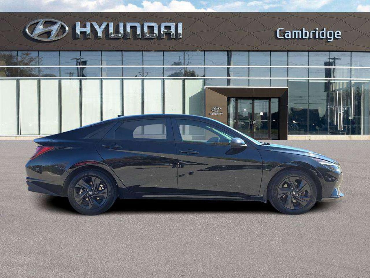 2021 Hyundai Elantra Preferred Sun Tech   NO ACCIDENTS 1 OWNER 5.7L/100KM Photo