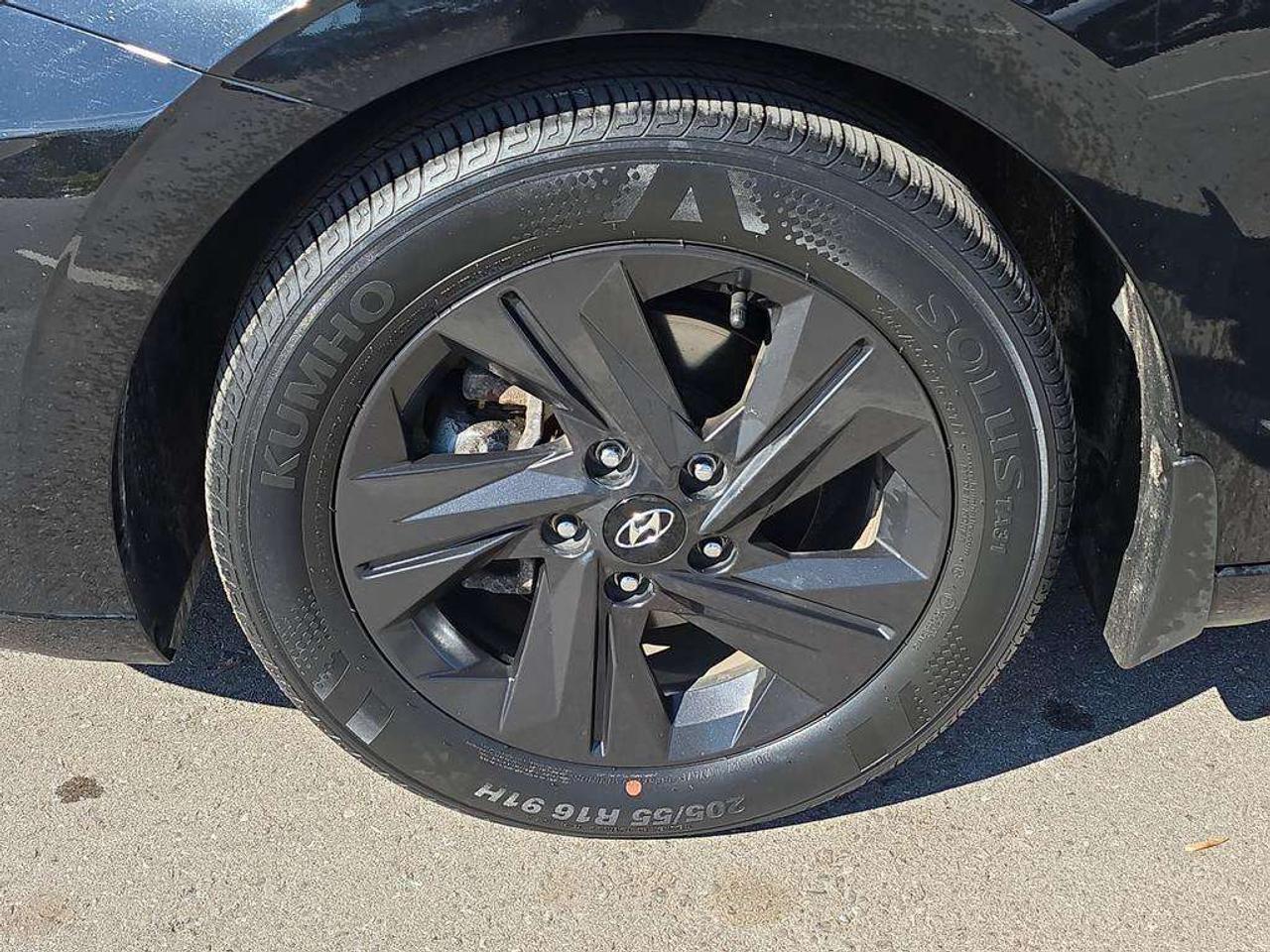 2021 Hyundai Elantra Preferred Sun Tech   NO ACCIDENTS 1 OWNER 5.7L/100KM Photo