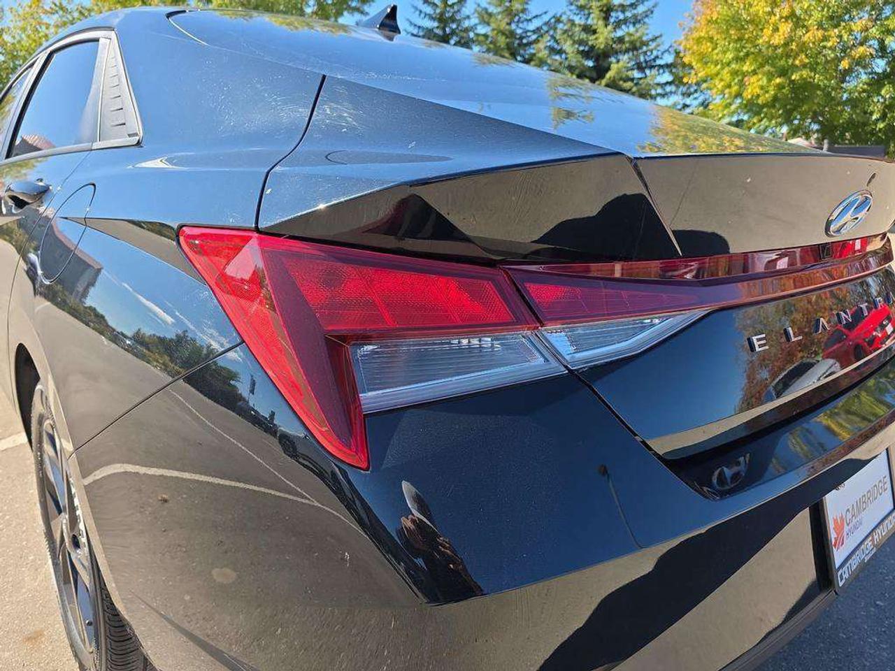 2021 Hyundai Elantra Preferred Sun Tech   NO ACCIDENTS 1 OWNER 5.7L/100KM Photo