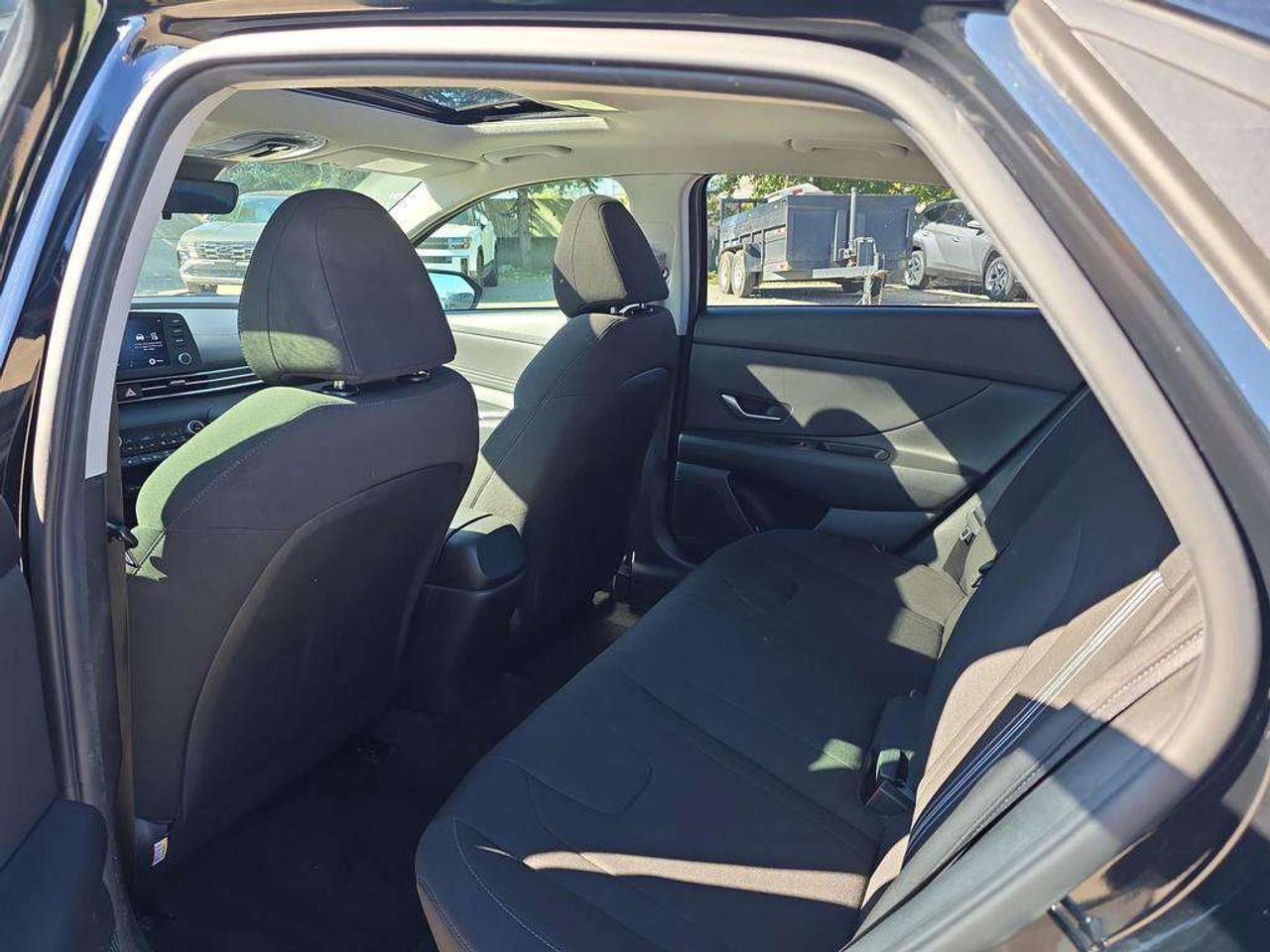 2021 Hyundai Elantra Preferred Sun Tech   NO ACCIDENTS 1 OWNER 5.7L/100KM Photo