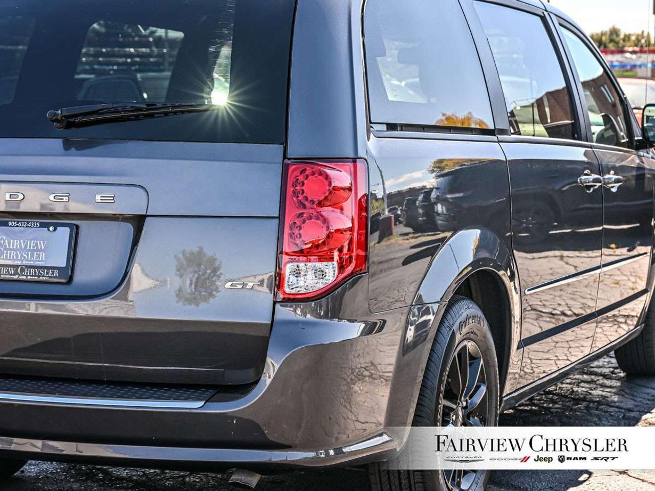 2019 Dodge Grand Caravan GT 2WD LEATHER   BLACKOUT PKG   SINGLE DVD   NAV   REMOTE START   POWER DOORS   PWR TAILGATE   HEATED SEATS Photo