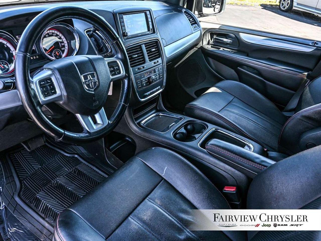 2019 Dodge Grand Caravan GT 2WD LEATHER   BLACKOUT PKG   SINGLE DVD   NAV   REMOTE START   POWER DOORS   PWR TAILGATE   HEATED SEATS Photo