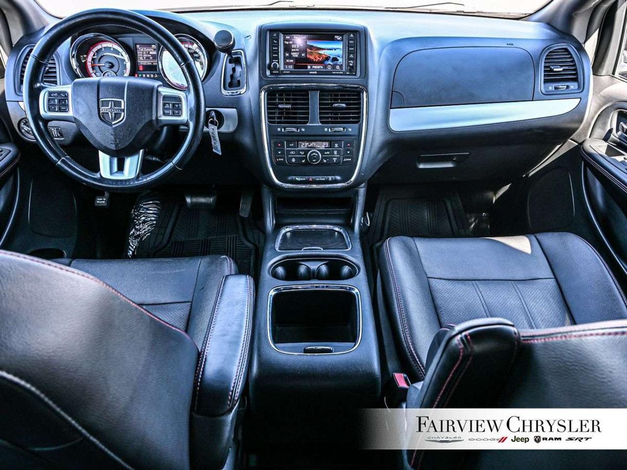 2019 Dodge Grand Caravan GT 2WD LEATHER   BLACKOUT PKG   SINGLE DVD   NAV   REMOTE START   POWER DOORS   PWR TAILGATE   HEATED SEATS Photo