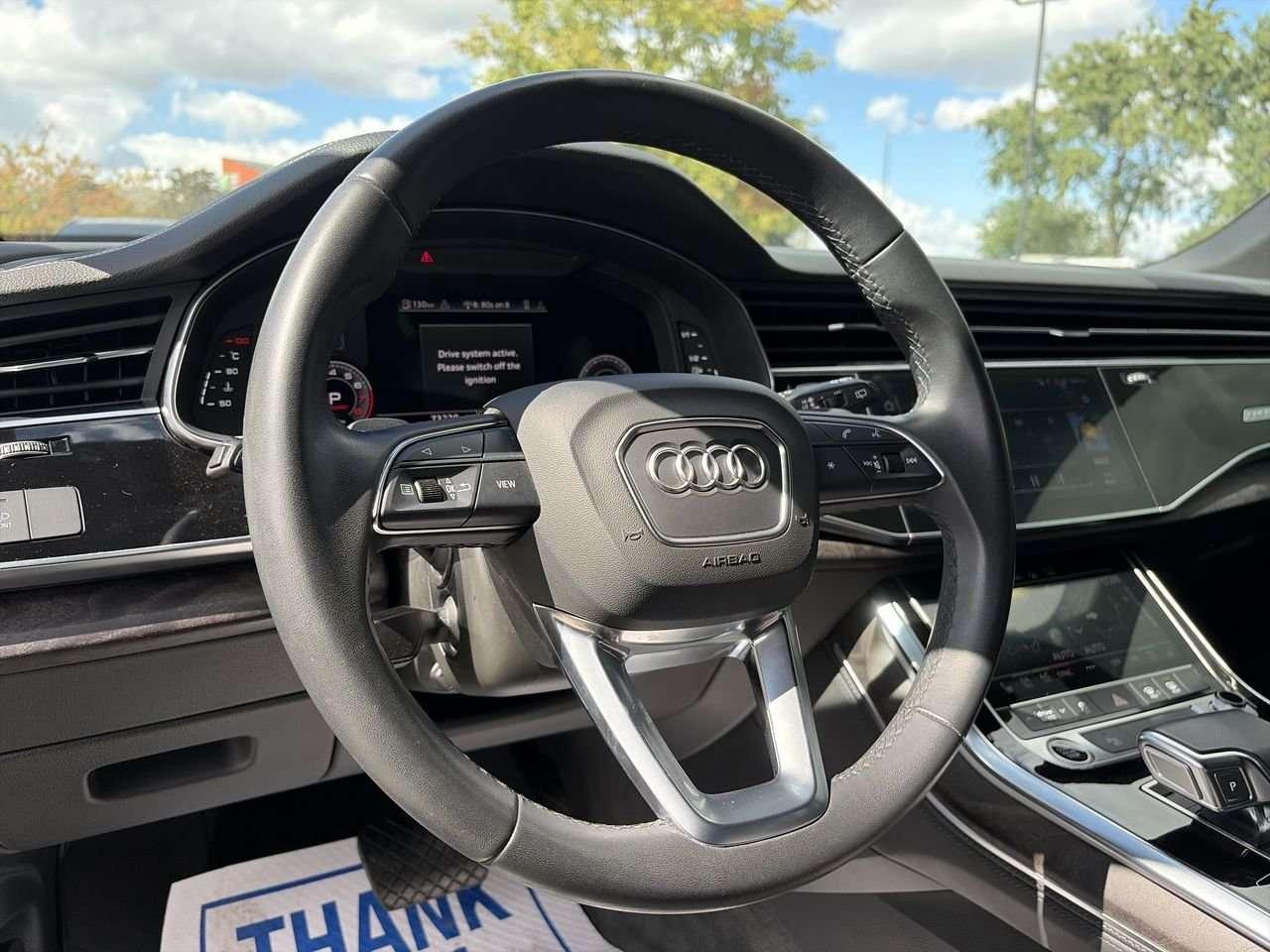 2023 Audi Q7 55 3.0T Progressiv quattro 8sp Tiptronic Alloy Wheels  Sunroof  Leather  3rd Row Seat Photo