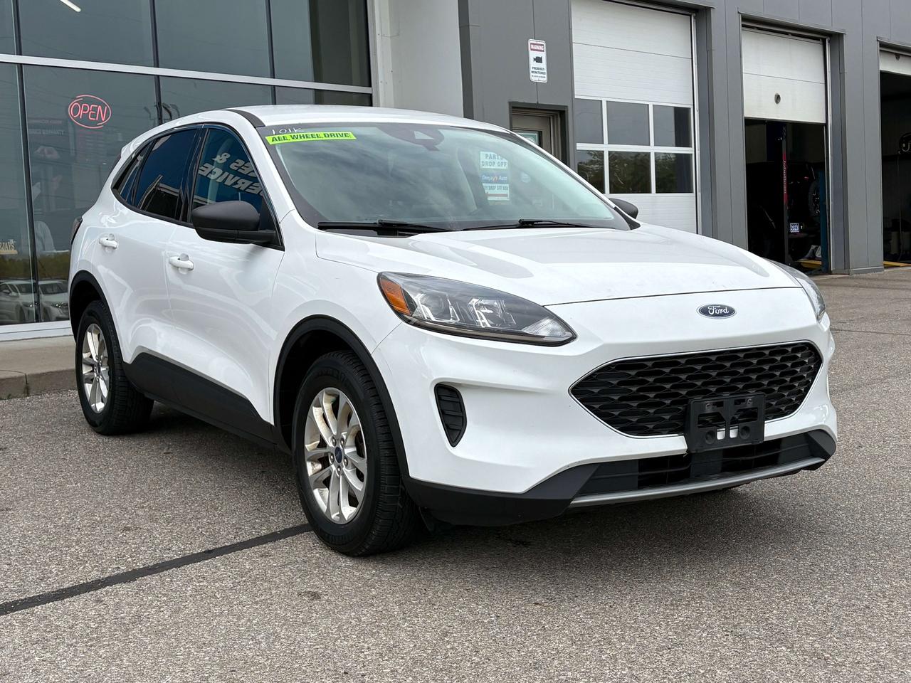 2022 Ford Escape SE AWD   Clean Carfax Photo