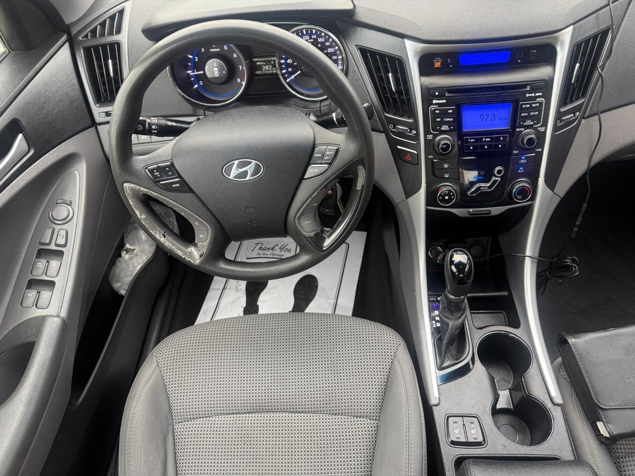 2011 Hyundai Sonata 4dr Sdn 2.4 Auto GL Photo