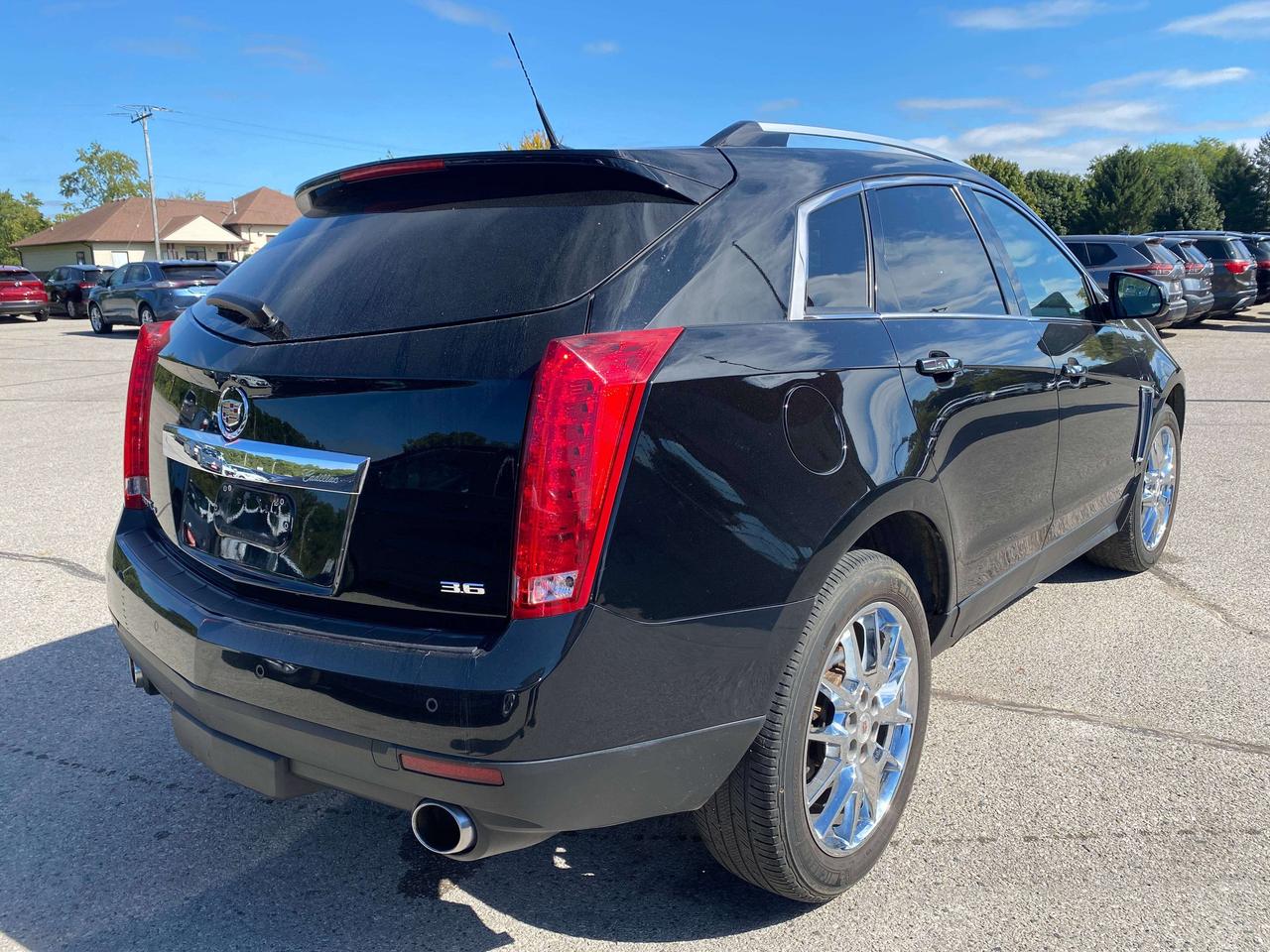 2014 Cadillac SRX CLEAN CARFAX, LEATHER, REMOTE START, AWD, SUNROOF! Photo