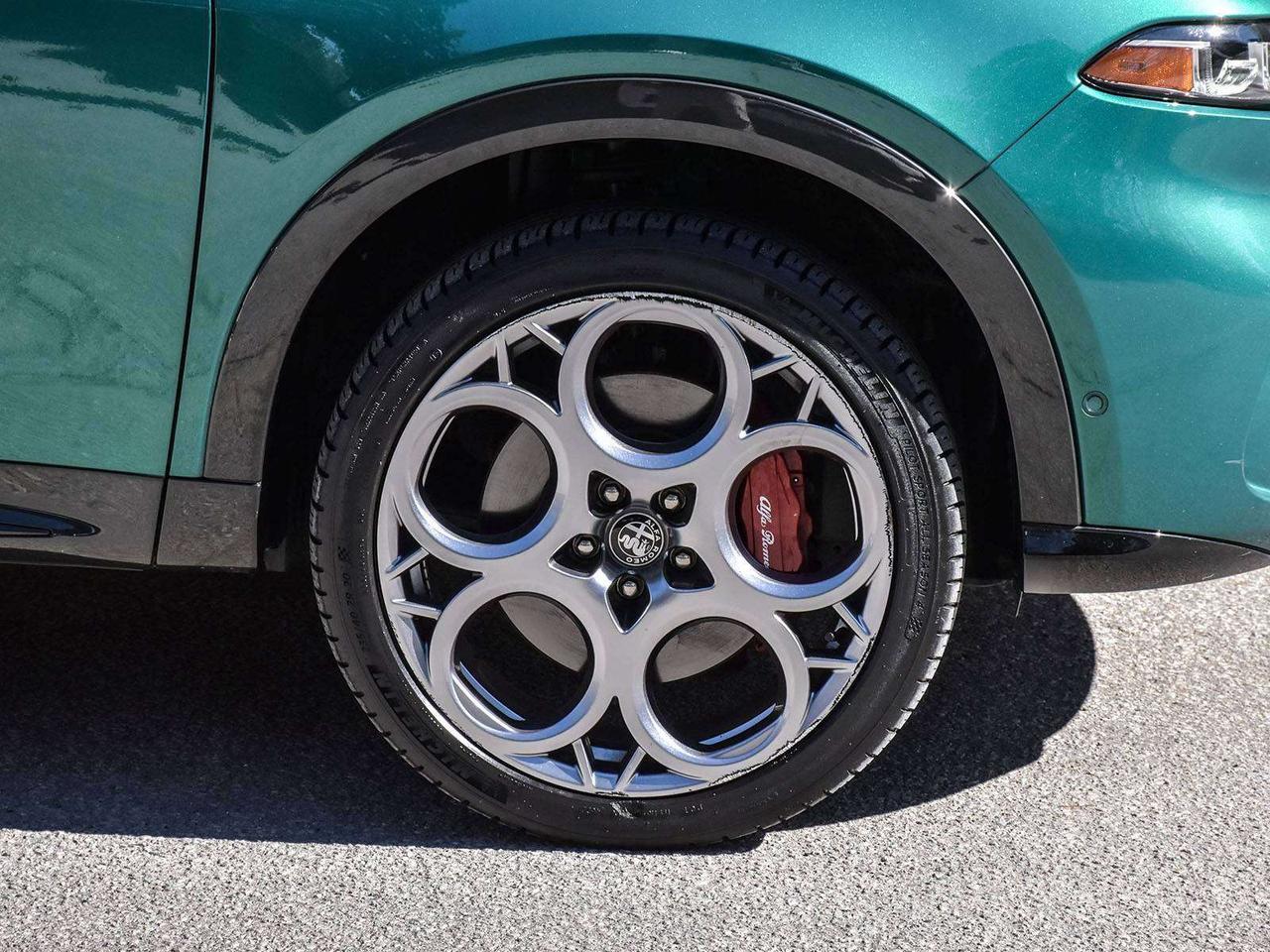 2023 Alfa Romeo Tonale Veloce 4dr All-Wheel Drive Photo
