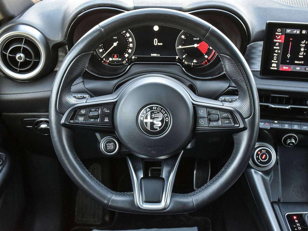 2023 Alfa Romeo Tonale Veloce 4dr All-Wheel Drive Photo