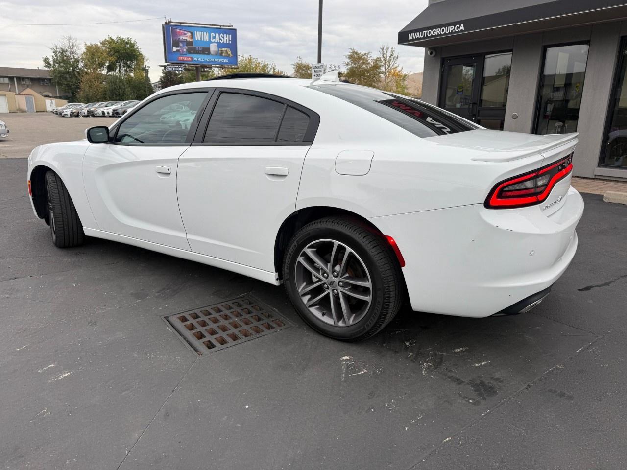 2019 Dodge Charger SXT AWD Photo
