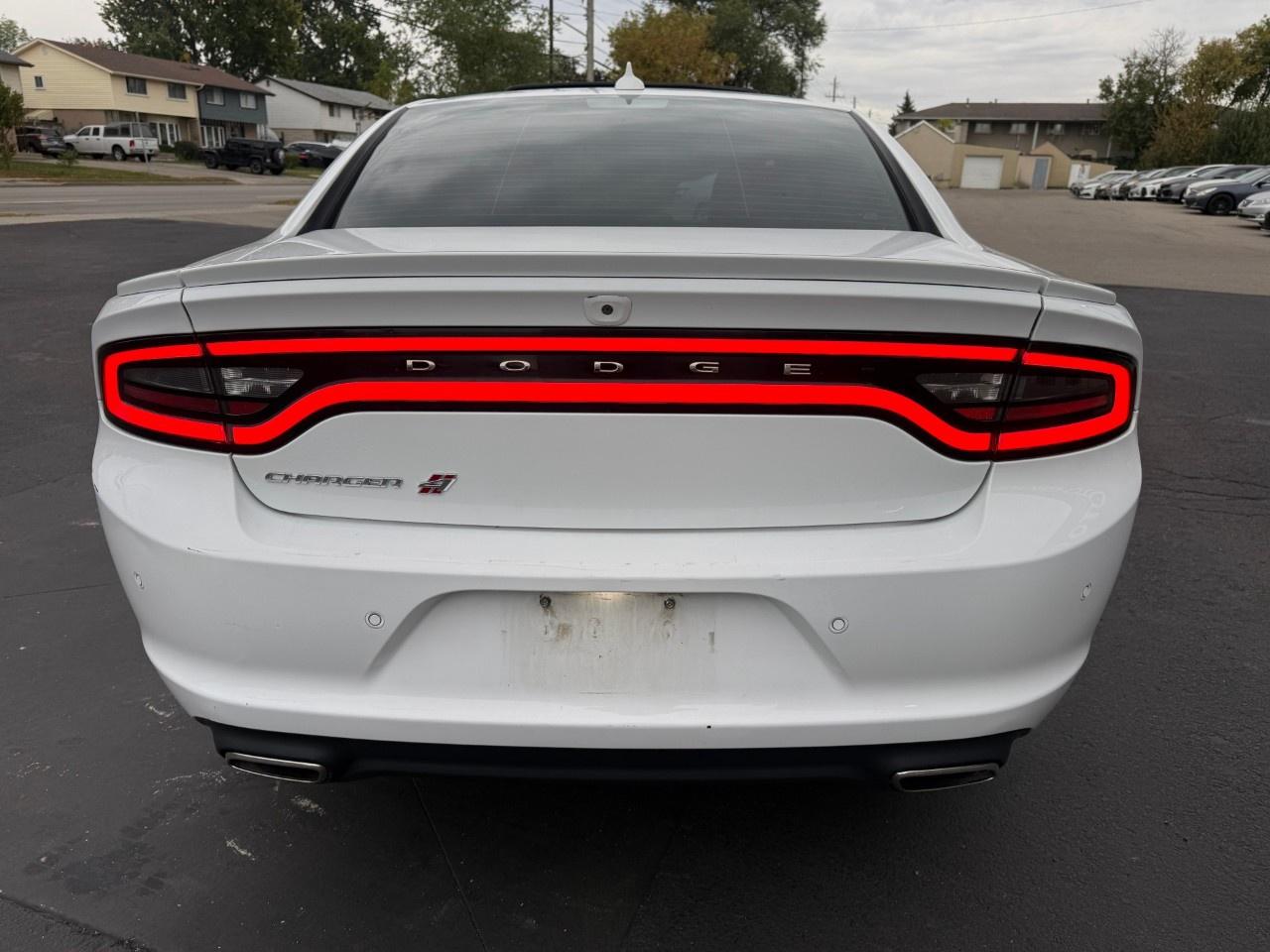 2019 Dodge Charger SXT AWD Photo