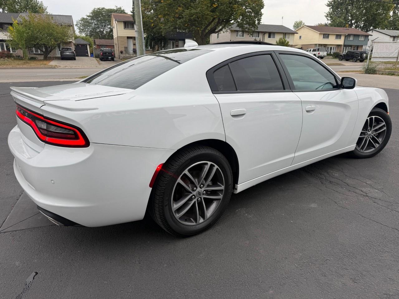 2019 Dodge Charger SXT AWD Photo
