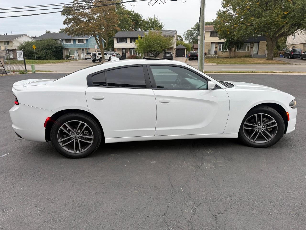2019 Dodge Charger SXT AWD Photo