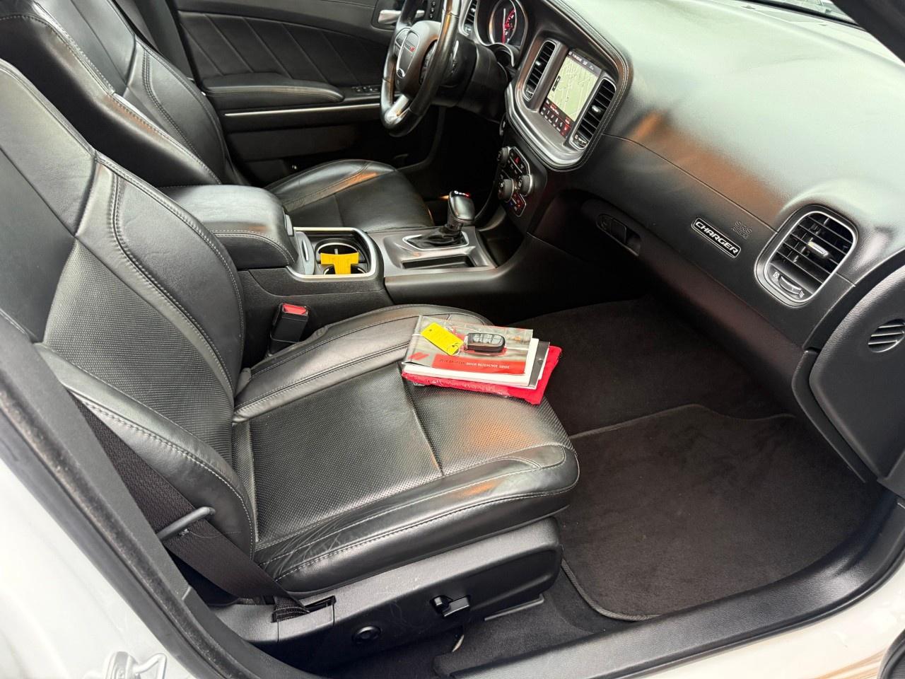 2019 Dodge Charger SXT AWD Photo