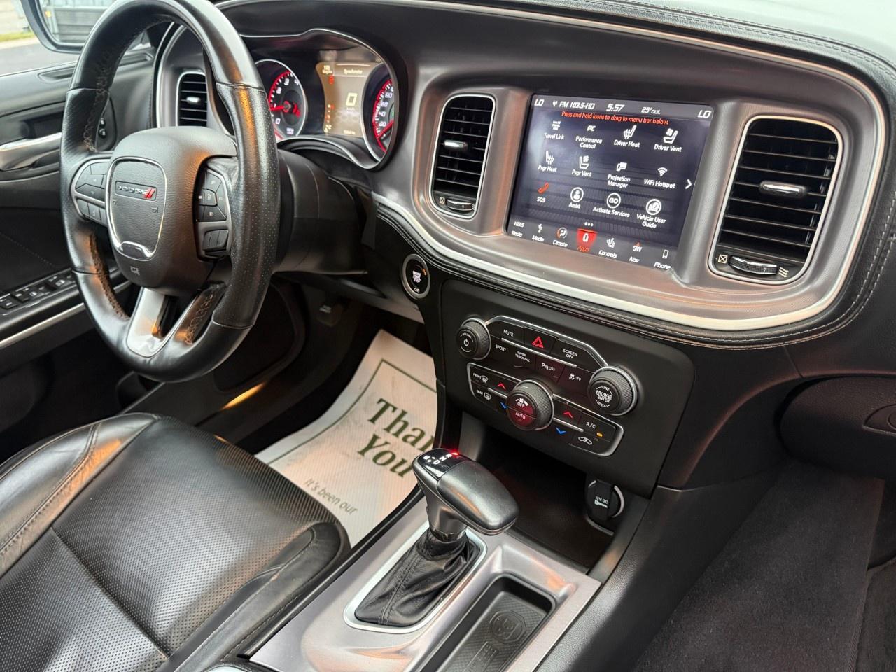 2019 Dodge Charger SXT AWD Photo