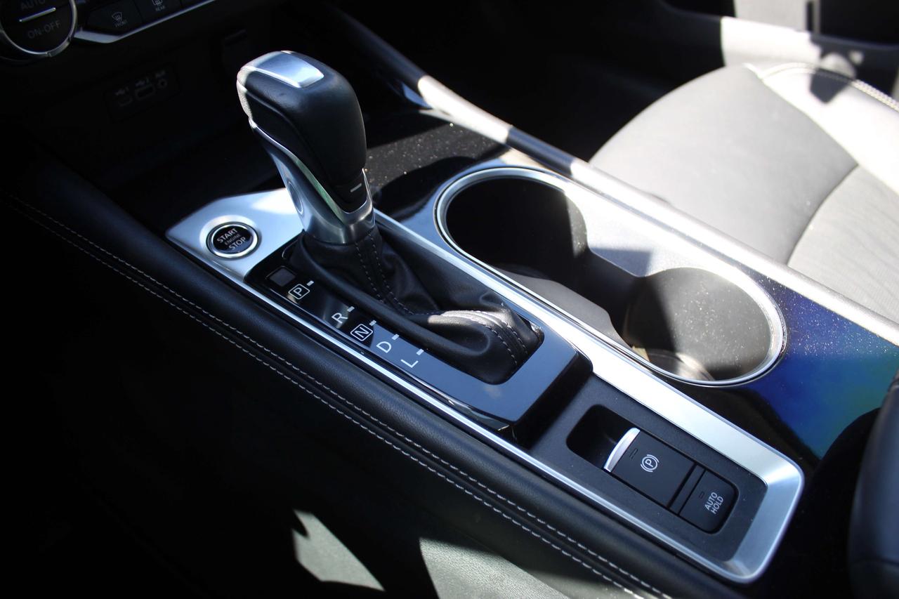 2021 Nissan Altima 2.5 Platinum Photo