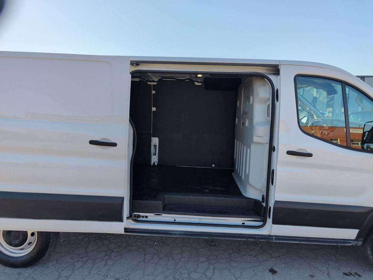 2025 Ford Transit Cargo Van T-250 148" LOW ROOF RWD Photo