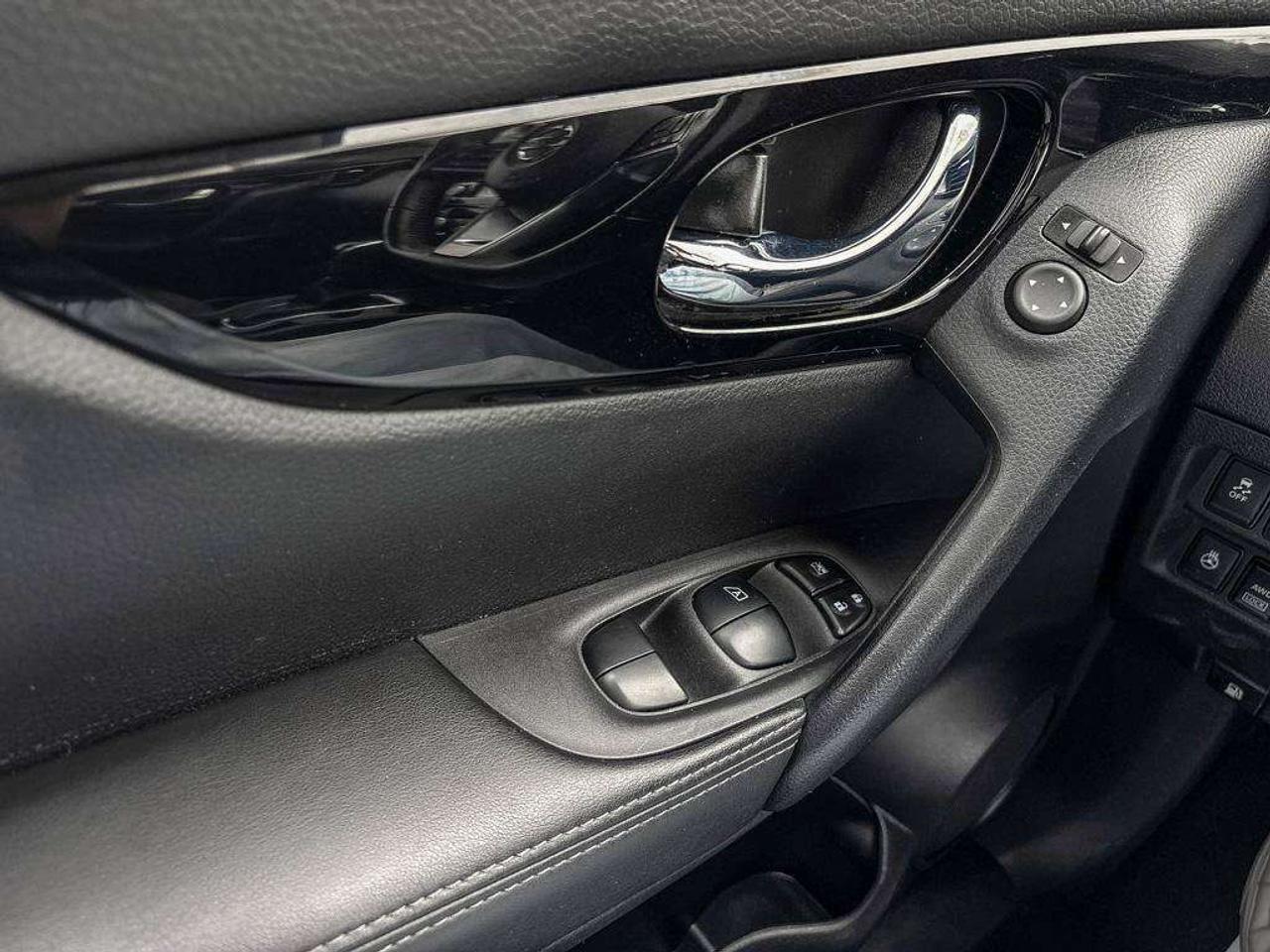 2023 Nissan Qashqai SV AWD   Android Auto   Apple Car Play   Heated Seats Photo