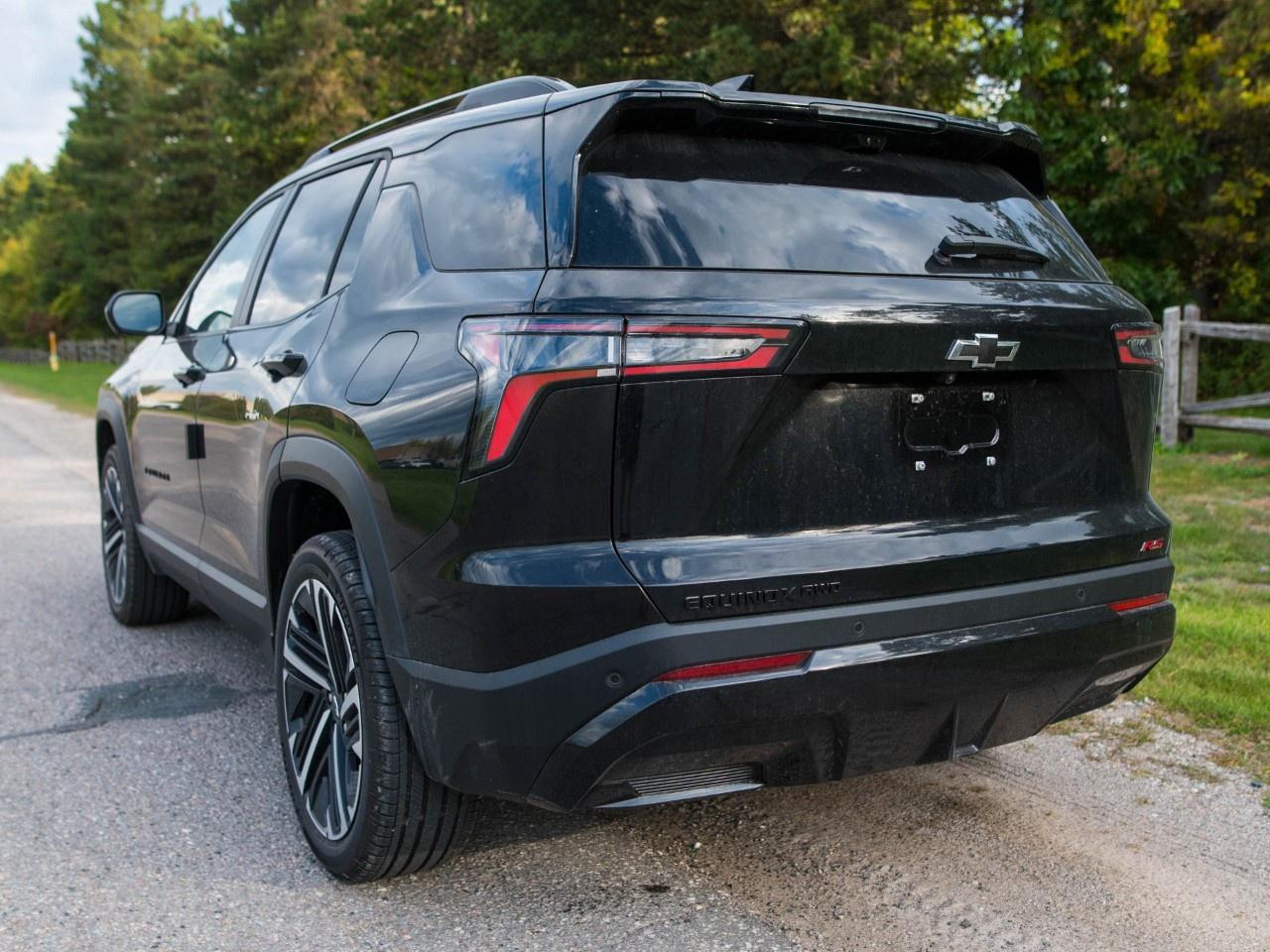 2027 Chevrolet Equinox AWD RS Photo