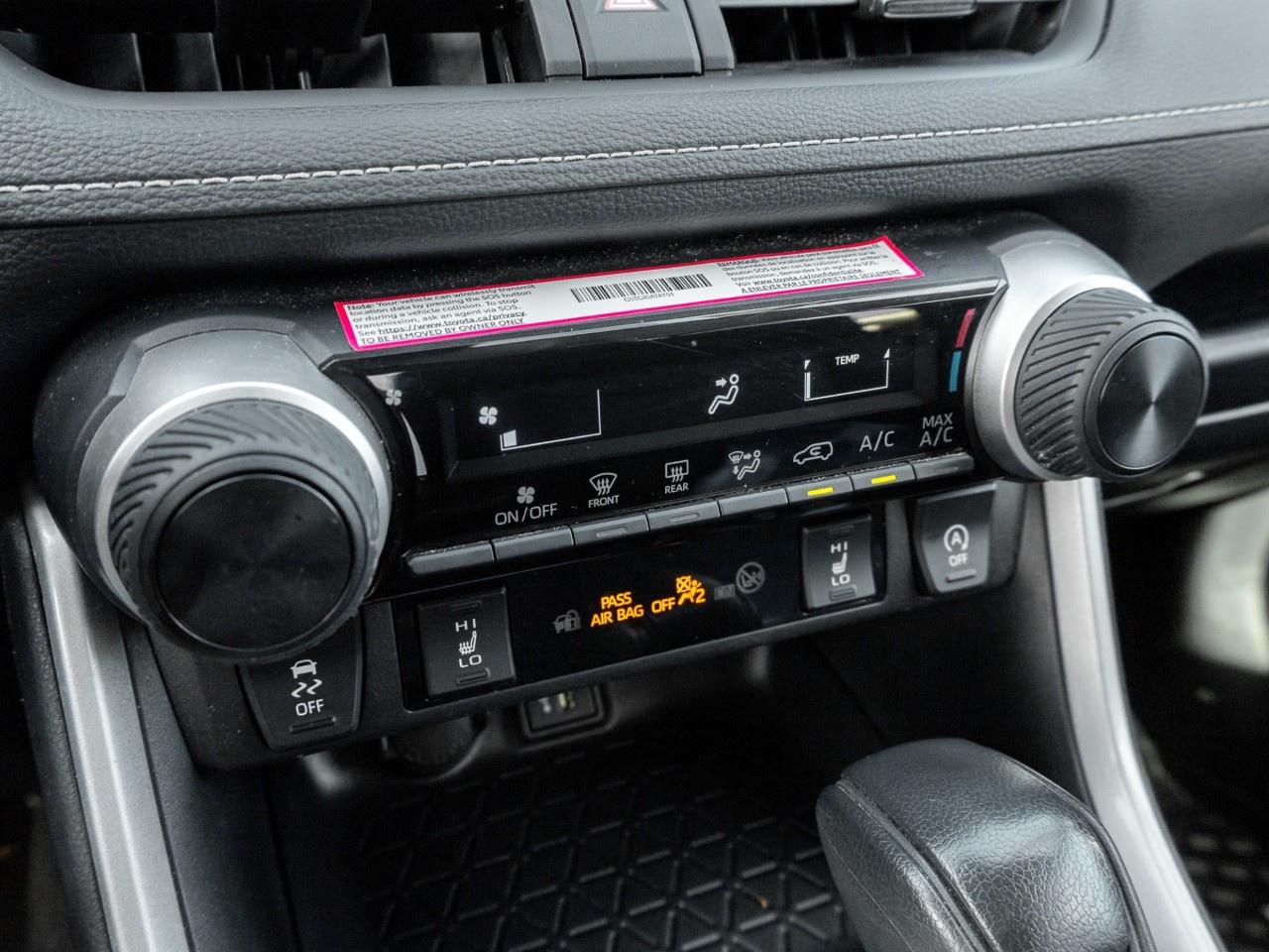 2025 Toyota RAV4 LE AWD Photo