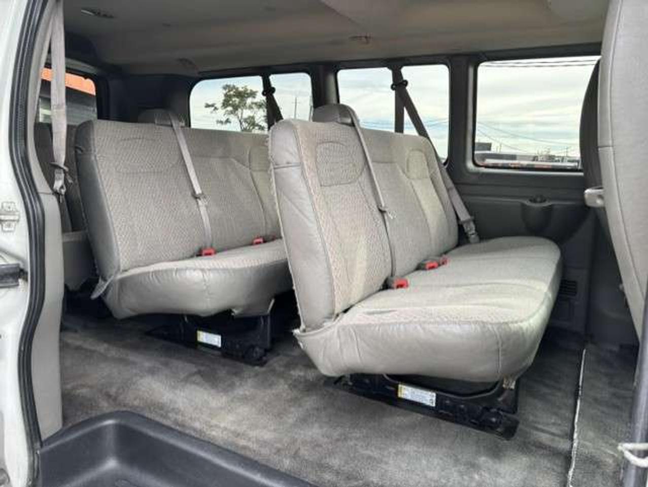 2012 Chevrolet Express Passenger 3500 LT 12 PASSENGER-ONLY 120KM-8 TO CHOOSE FROM! Photo
