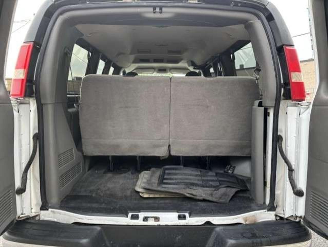 2012 Chevrolet Express Passenger 3500 LT 12 PASSENGER-ONLY 120KM-8 TO CHOOSE FROM! Photo