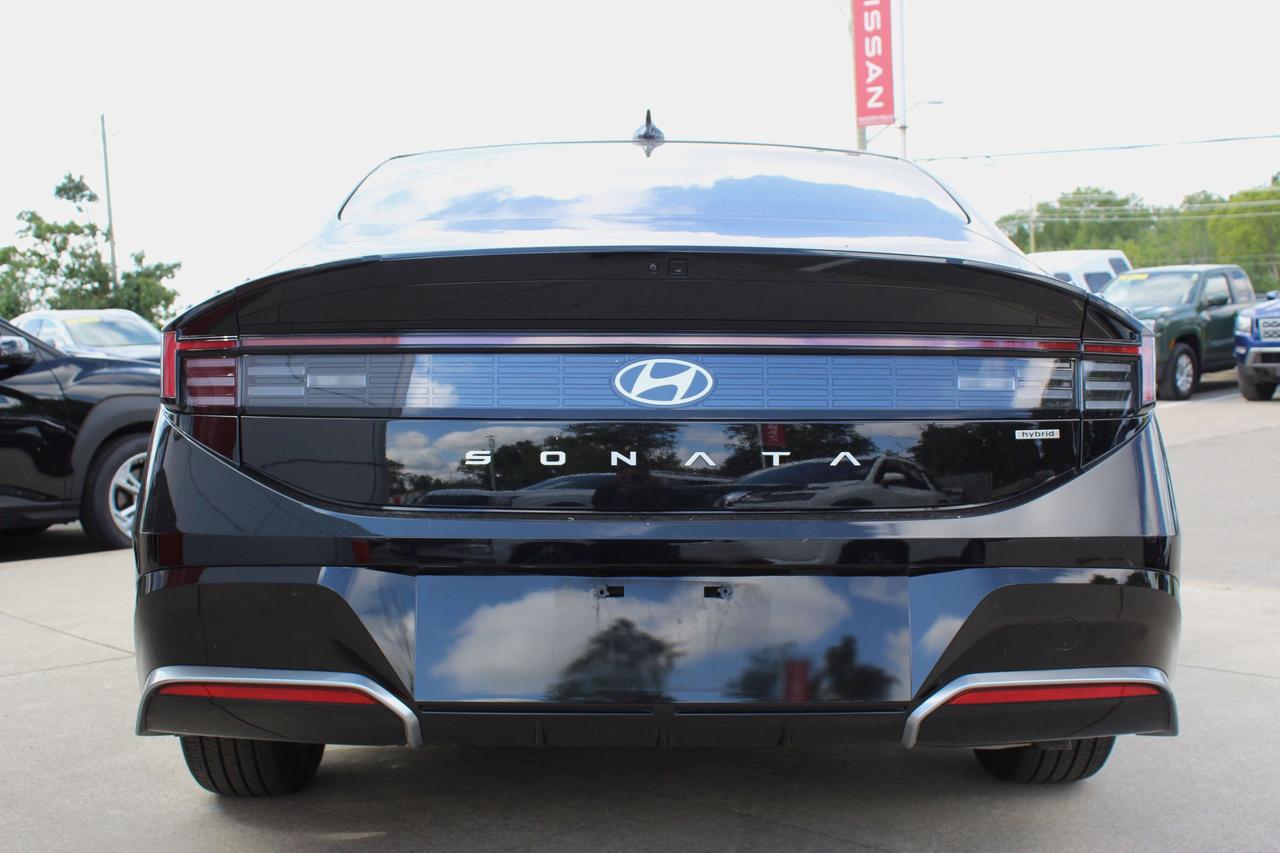 2026 Hyundai Sonata Preferred-Trend Photo