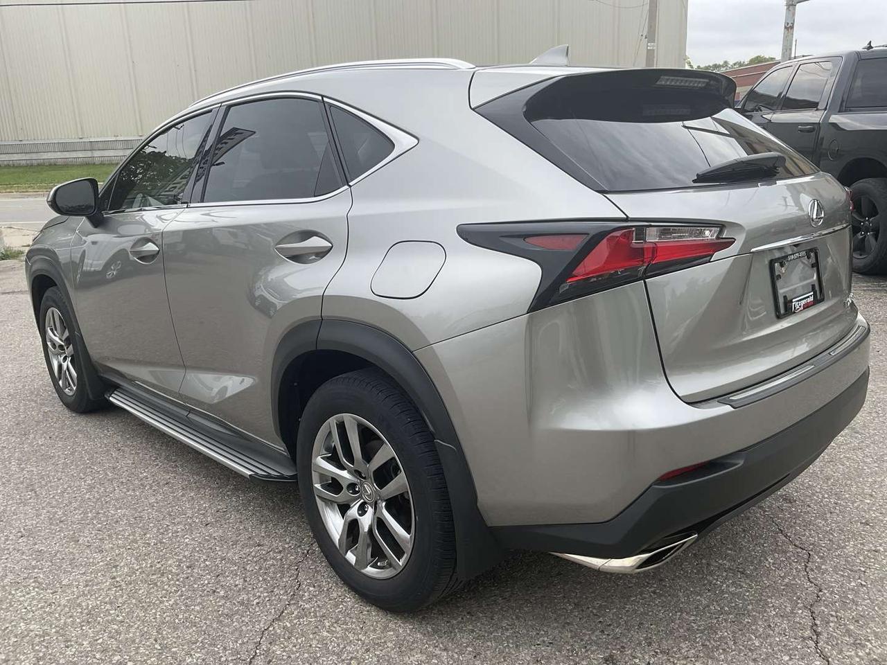 2017 Lexus NX 200t AWD - LEATHER! BACK-UP CAM! BSM! COOLED SEATS! SUNROOF! Photo