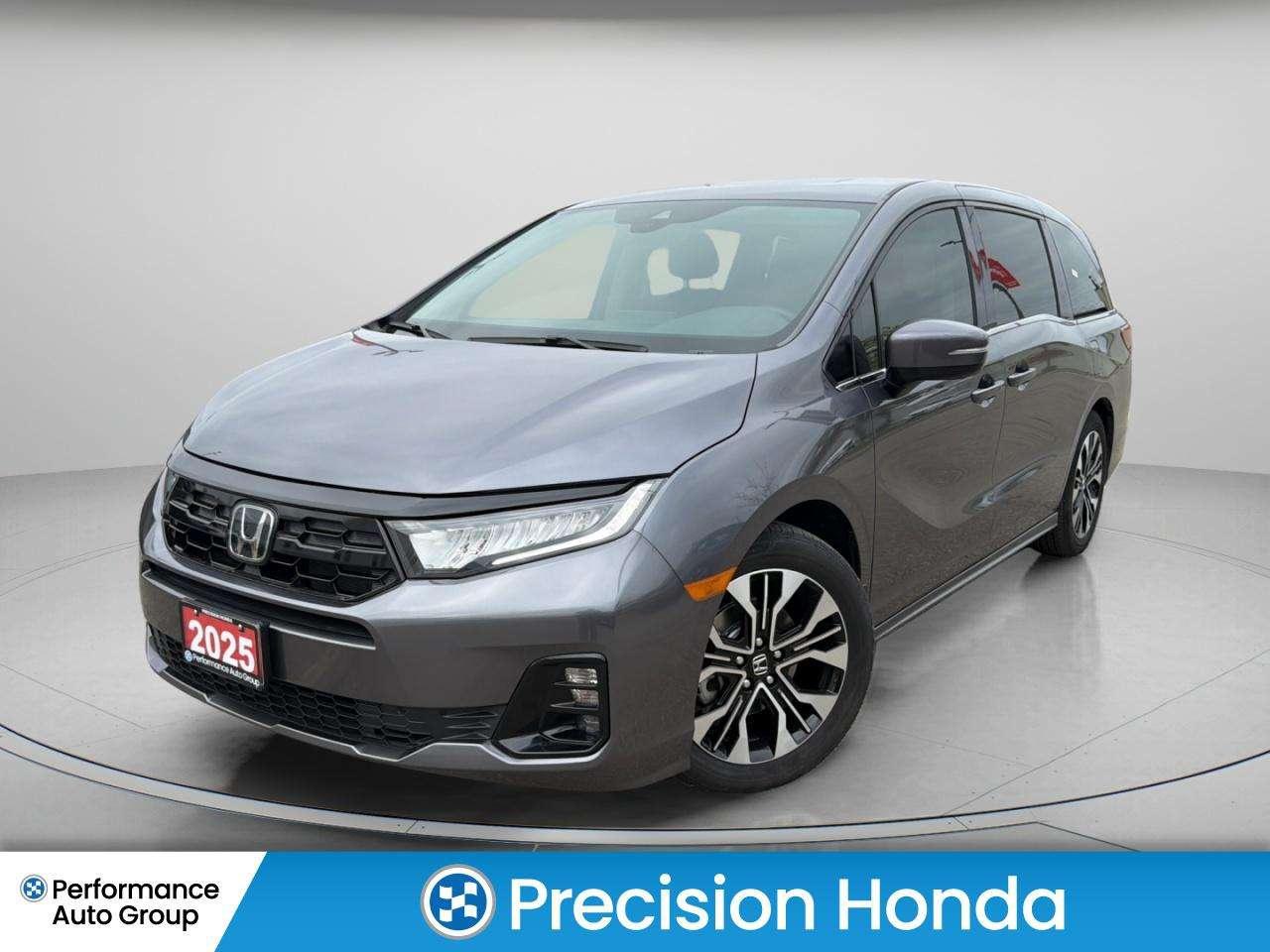 2025 Honda Odyssey TOURING NAVIGATION LEATHER SUNROOF Photo0