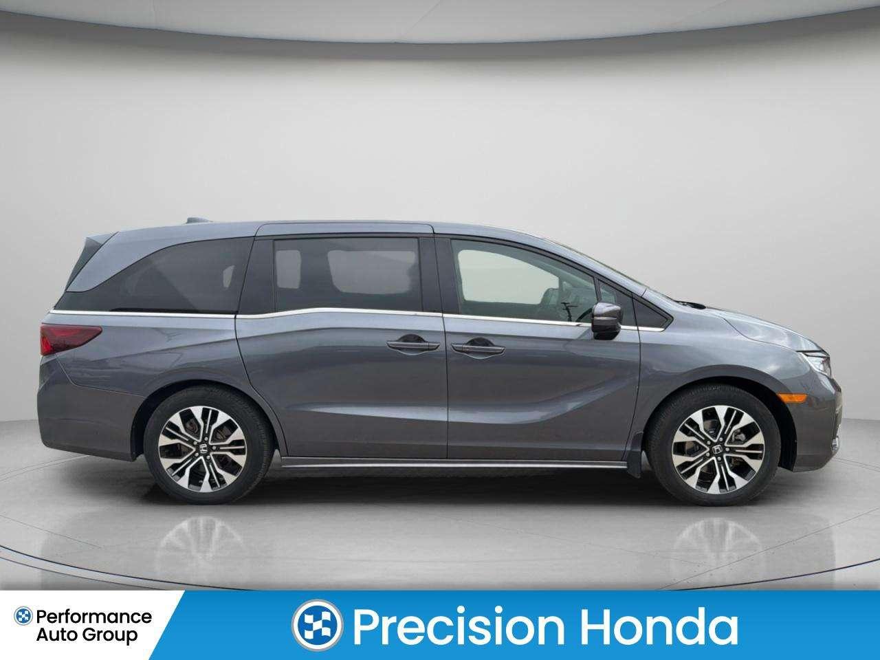 2025 Honda Odyssey TOURING NAVIGATION LEATHER SUNROOF Photo