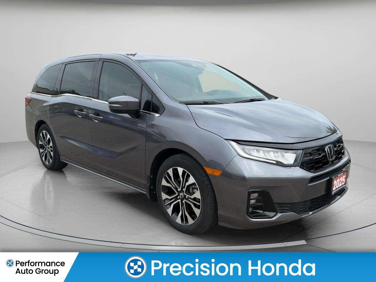 2025 Honda Odyssey TOURING NAVIGATION LEATHER SUNROOF Photo