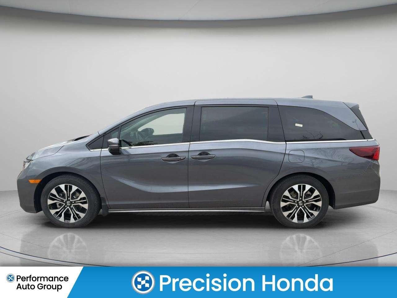 2025 Honda Odyssey TOURING NAVIGATION LEATHER SUNROOF Photo