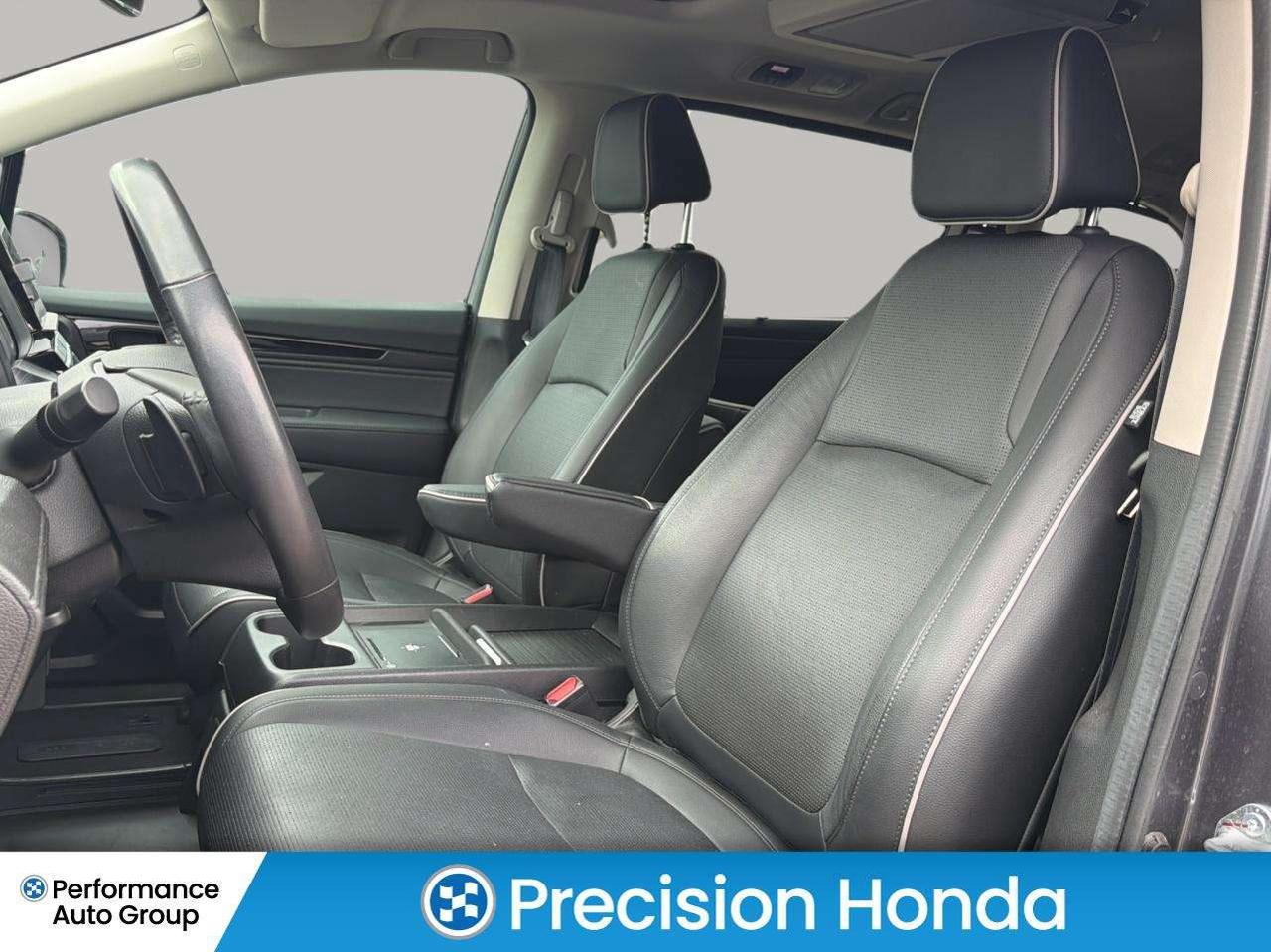 2025 Honda Odyssey TOURING NAVIGATION LEATHER SUNROOF Photo