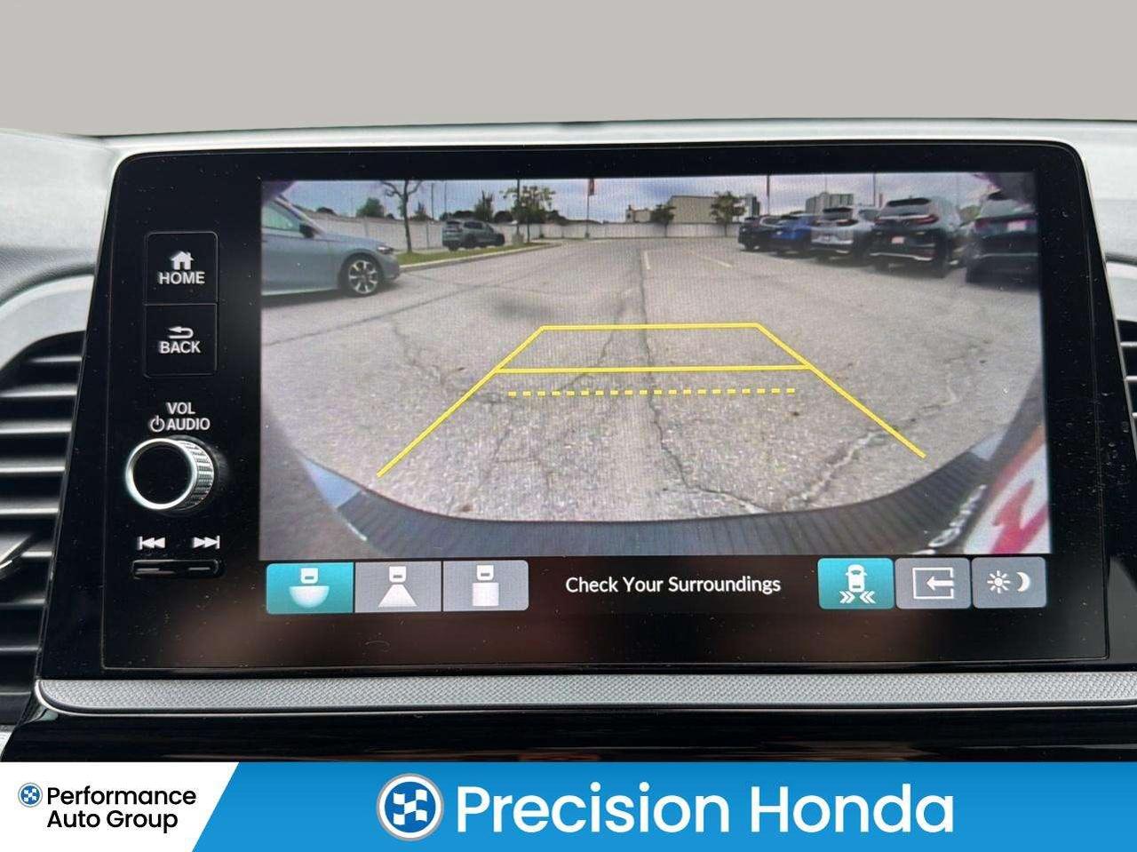 2025 Honda Odyssey TOURING NAVIGATION LEATHER SUNROOF Photo