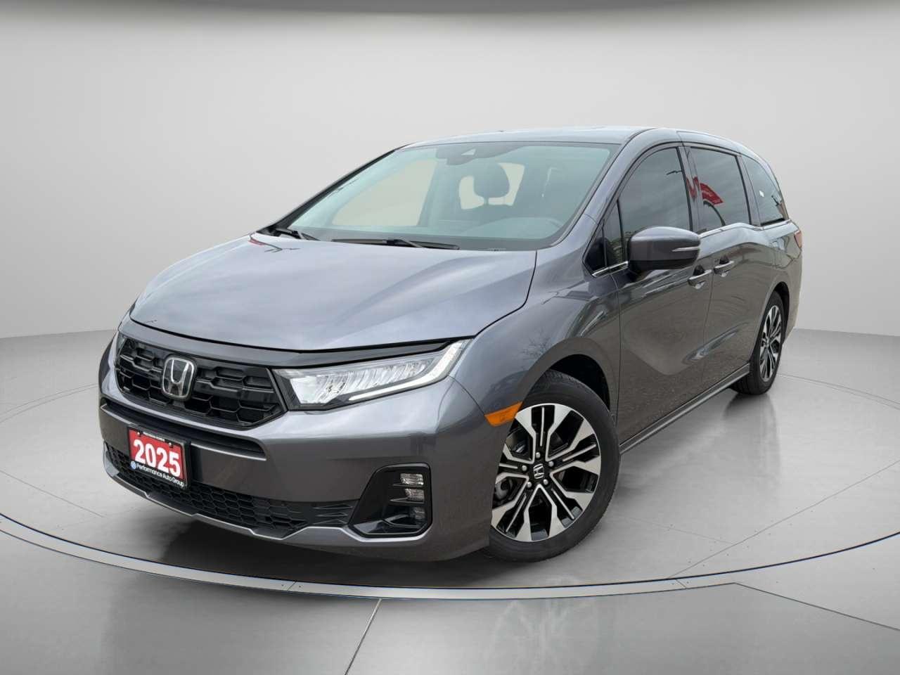 2025 Honda Odyssey TOURING NAVIGATION LEATHER SUNROOF Photo