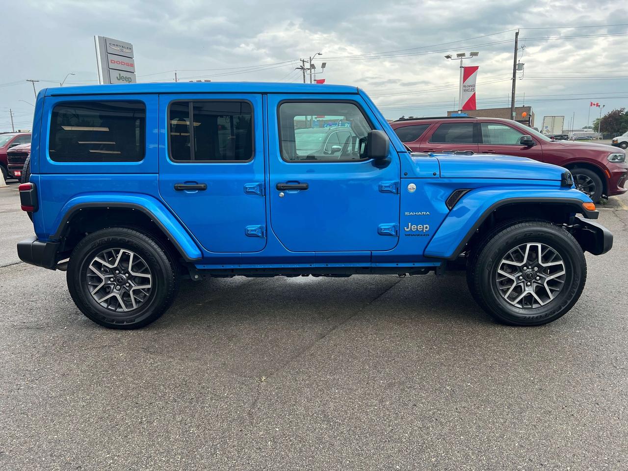 2024 Jeep Wrangler Sahara *LTHR *SKY PWR TOP *PWR SEATS *NAVI *ALPINE Photo