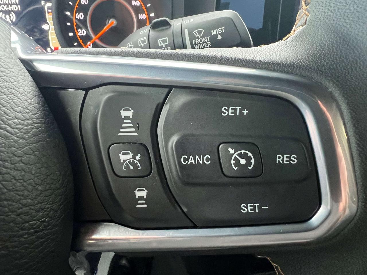 2024 Jeep Wrangler Sahara *LTHR *SKY PWR TOP *PWR SEATS *NAVI *ALPINE Photo