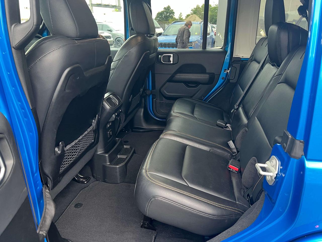 2024 Jeep Wrangler Sahara *LTHR *SKY PWR TOP *PWR SEATS *NAVI *ALPINE Photo