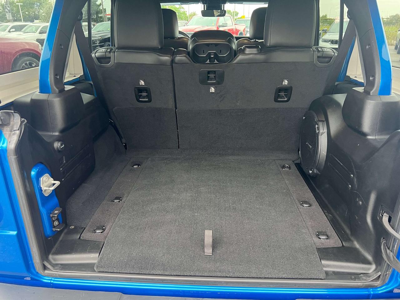 2024 Jeep Wrangler Sahara *LTHR *SKY PWR TOP *PWR SEATS *NAVI *ALPINE Photo