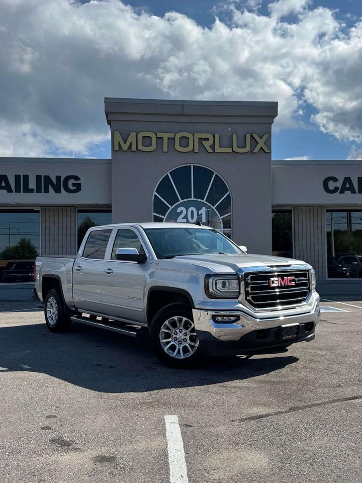 2018 GMC Sierra 1500 4WD Crew Cab 143.5 SLE 5'8 Box Photo1