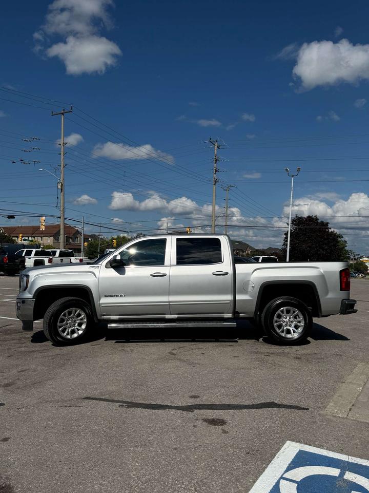 2018 GMC Sierra 1500 4WD Crew Cab 143.5 SLE 5'8 Box Photo