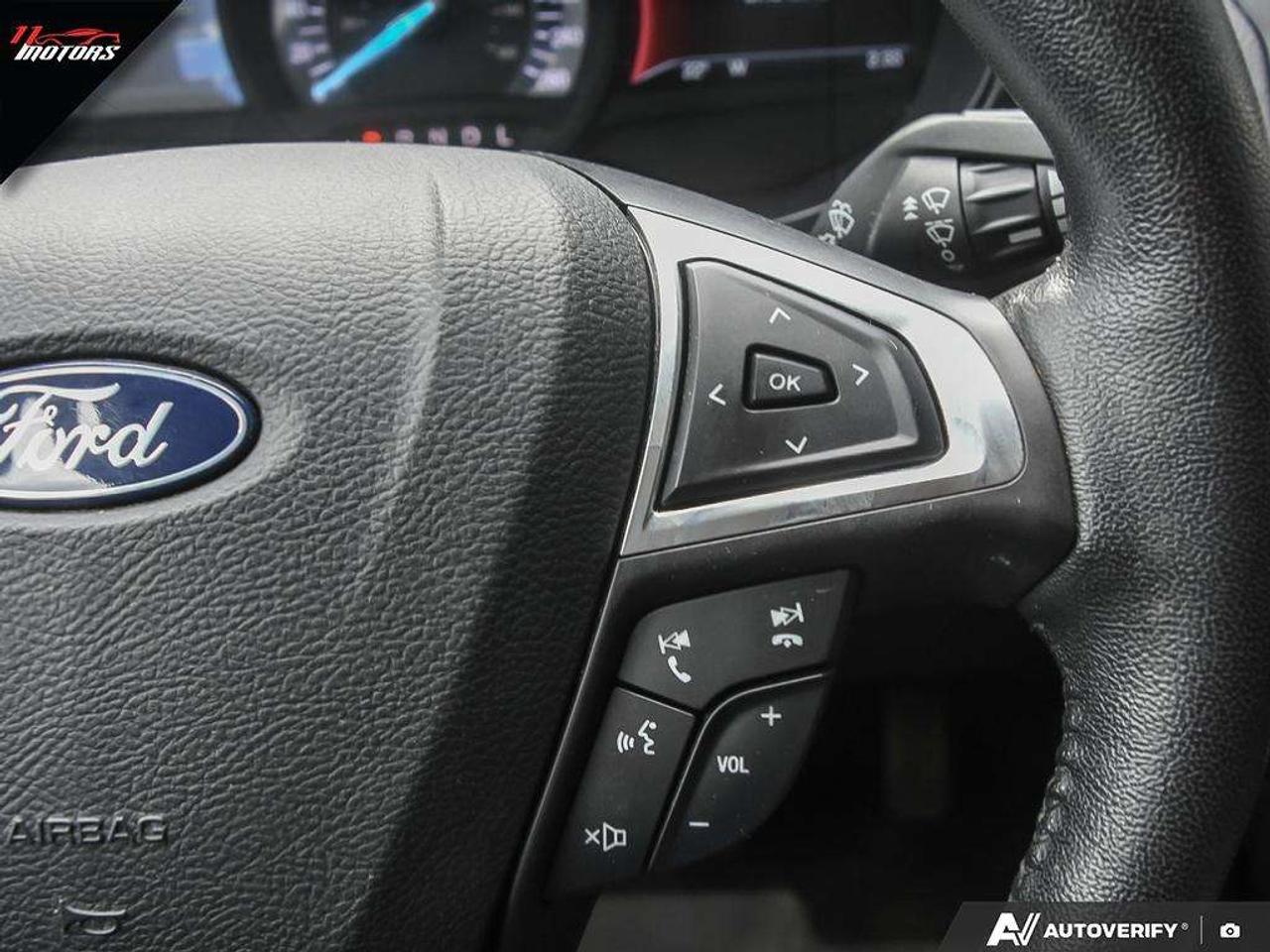 2018 Ford Fusion SE FWD   LOW KMS   CERTIFIED Photo