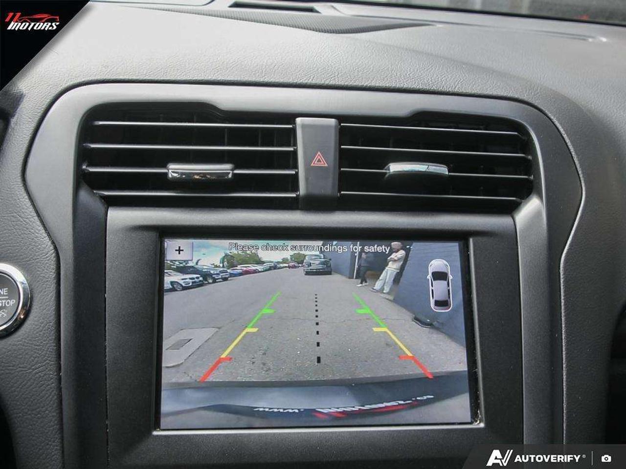 2018 Ford Fusion SE FWD   LOW KMS   CERTIFIED Photo